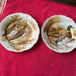 Lot de deux assiettes, motifs gibiers, pas de prix de r&eacute;serve