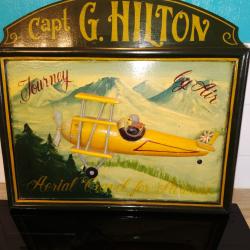 Tableau ancien en bois aviateur relief