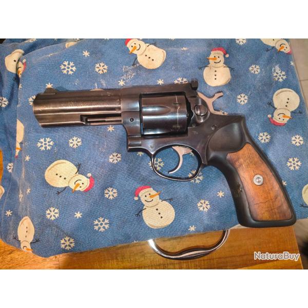 Ruger GP100 .38SP canon 4 pouces