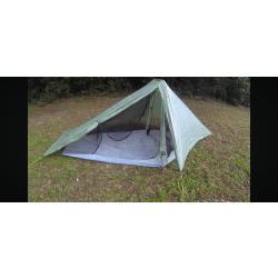 Tente de trek Ultra light dyneema six moon Farscape 1 P