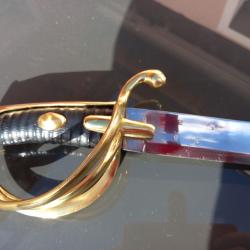 Sabre d Officier fran&ccedil;ais 19 &egrave;mes si&egrave;cles de Klingenthal avec fourreau + gravure
