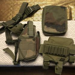 LOT MILITARIA