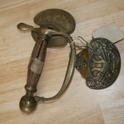 El&eacute;ments d'&eacute;p&eacute;e de musicien