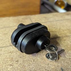 Verrou de pontet &agrave; cl&eacute;