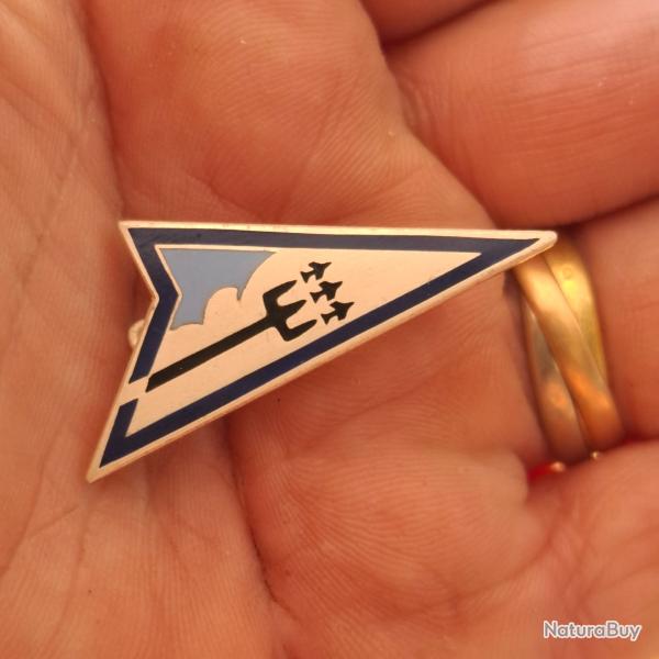 INSIGNE BA 110 CREIL ( DRAGO PARIS - A 891 )