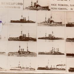 Carte postale de navires de guerre -N&deg;8180
