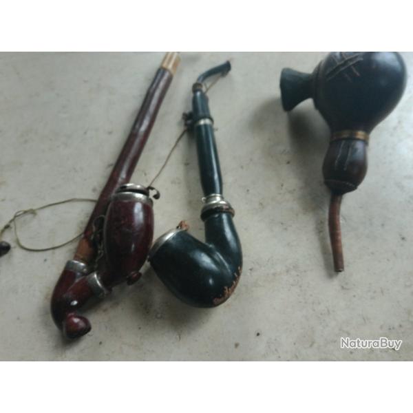 lot de trois pipes anciennes