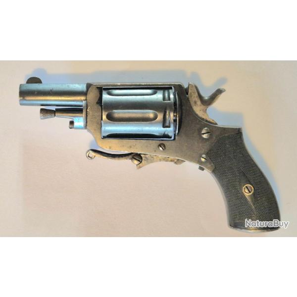 Revolver 6mm percussion centrale. Superbe �tat d'origine. PV . N'as du tirer souvent Pas de corosion