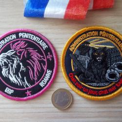 lot &eacute;cussons administration p&eacute;nitentiaire collection insignes