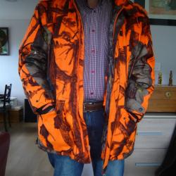 Veste marque Percussion, mod&egrave;le Grand Nord, tr&egrave;s bon &eacute;tat, 85� !!