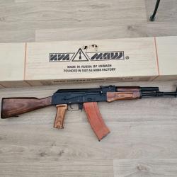 Saiga 223 en bois et avec une crosse fixe