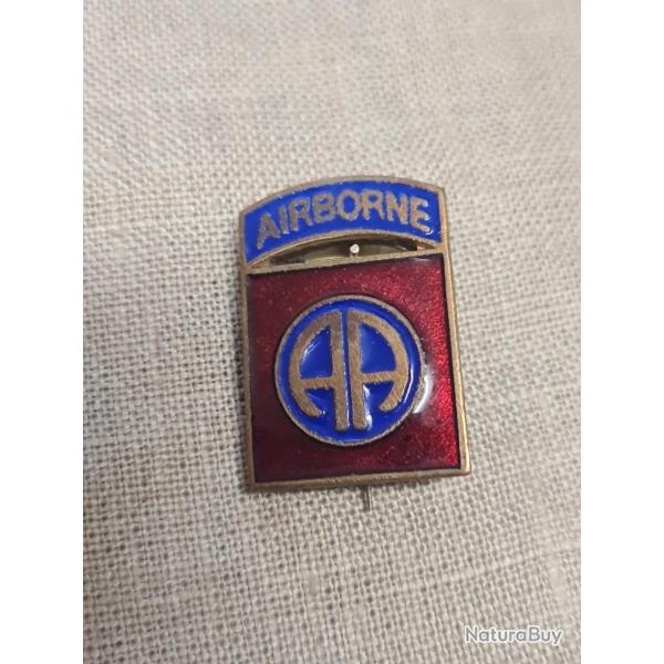 Insigne , broche   �maill� 81�me WW2  ( 1 )
