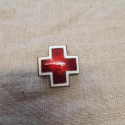 Insigne , &eacute;maill&eacute; de L'am&eacute;rican Red Cross US WW2 ( 3 )
