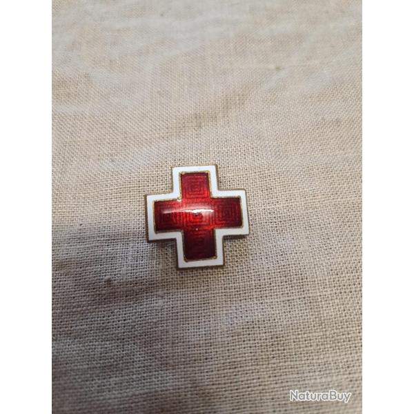 Insigne , �maill� de L'am�rican Red Cross US WW2 ( 3 )