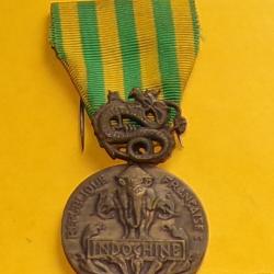 MEDAILLE INDOCHINE ,  CORPS EXPEDITIONNAIRE FRANCAIS EN  EXTREME ORIENT  , REPUBLIQUE FRANCAISE  ,BO