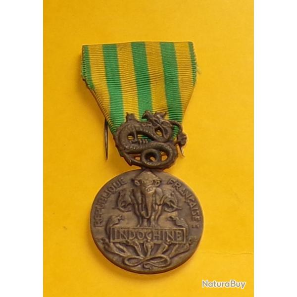 MEDAILLE INDOCHINE ,  CORPS EXPEDITIONNAIRE FRANCAIS EN  EXTREME ORIENT  , REPUBLIQUE FRANCAISE  ,BO