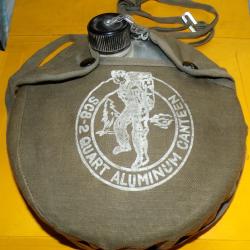 GOURDE SC8-2 QUART ALUMINIUM CANTEEN , GOURDE PLATE DE FABRICATION COREE DU SUD DE TYPE GENRE ARMEE