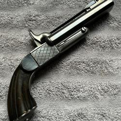 Pistolet juxtapos&eacute; &agrave; ba&iuml;onnette 9mm &agrave; broche