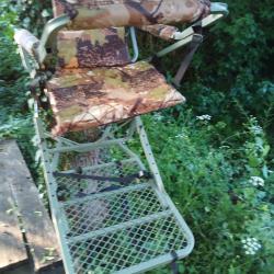 Tree stand