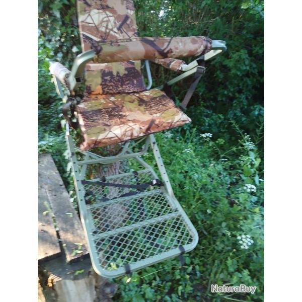 Tree stand