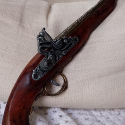 R&eacute;plique pistolet &agrave; silex 18e