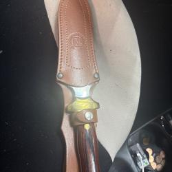 Couteau droit tr&egrave;s beau