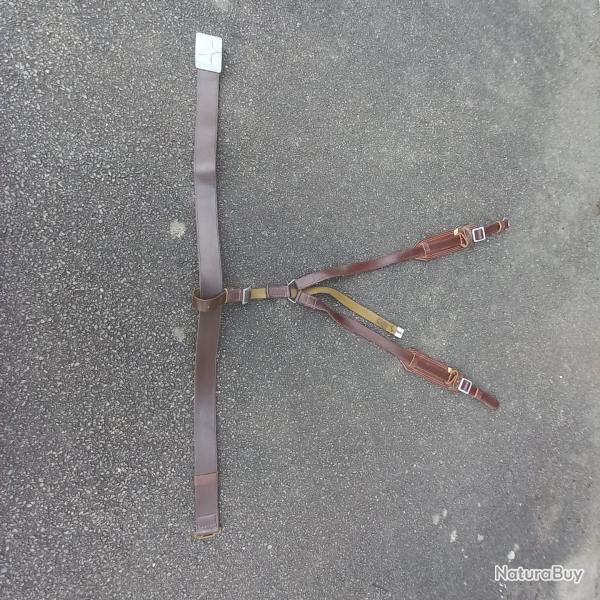 Bretelles (ceinture � double �paule) et ceinture de soldat sovi�tique