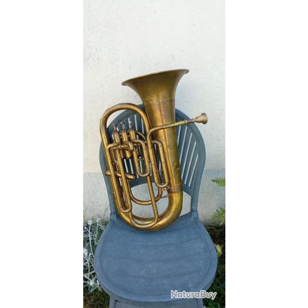 Tuba euphonium Paul Beuscher ancien � restaurer