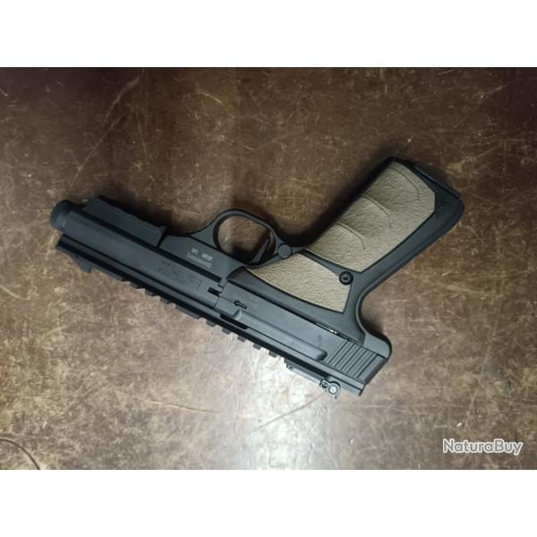Pistolet browning Buck mark cal 22 lr