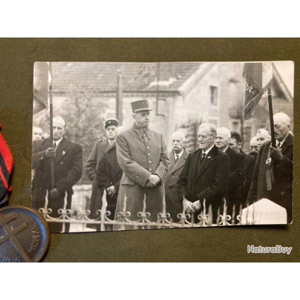 Photo in�dite du G�n�ral De Gaulle � Colombey du 11 Novembre 1953