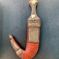 ANCIEN POIGNARD JAMBIYA DU YEMEN, DEBUT XX&deg;, COUTEAU TRES DECORE, KHANJAR