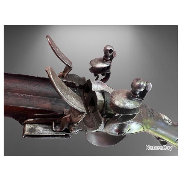 Superbe Juxtapos� de chasse silex Claude LAVAL BOURGOIN, fin XIII�me