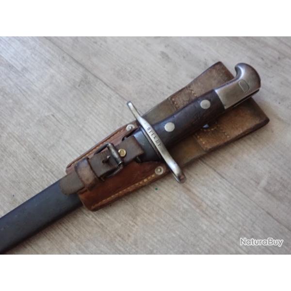 473119 Baionnette Suisse : fusil Rubin Schmidt 1889, 96/11 - Mdle 1900 � ergot. Avec porte fourreau
