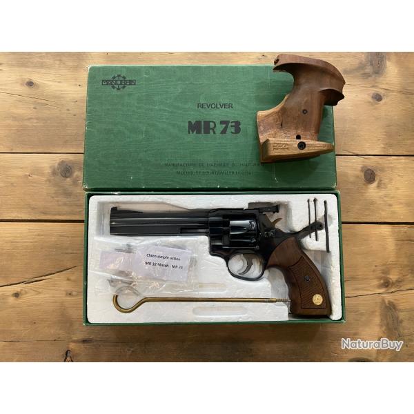 MANURHIN MR32 MATCH avec boite d'origine, chien simple action ,poign�e MATCH