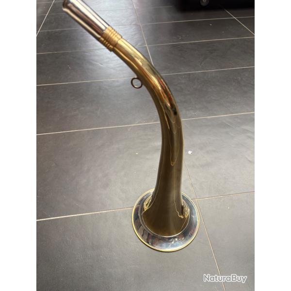 Corne en laition 50cm a vendre aux ench�re destockage chasse armurerie