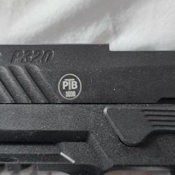 PAK SIG SAUER P320 + lanceur + billes + boite 50 cartouches 9 mm