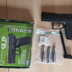 Cz75 p07 duty airsoft gun (blowback)+ 3 sparclettes co2
