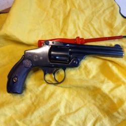 Tr&egrave;s beau Smith & Wesson cal. 38 sw safety cat D