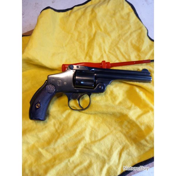 Tr�s beau Smith & Wesson cal. 38 sw safety cat D