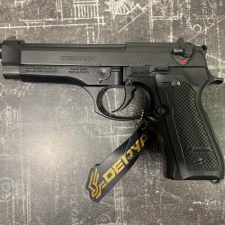 DERYA MELIK clone Beretta 92
