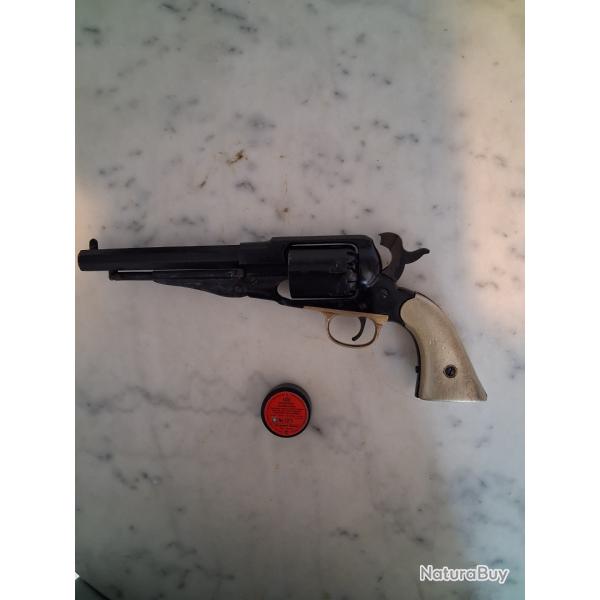 Revolver P.N