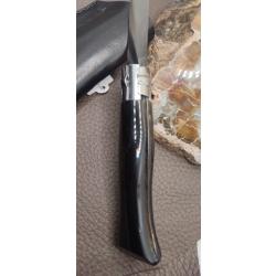 OP06 - Couteau pliant OPINEL  lame inox 8 custom corne noire + &eacute;tui cuir OFFERT