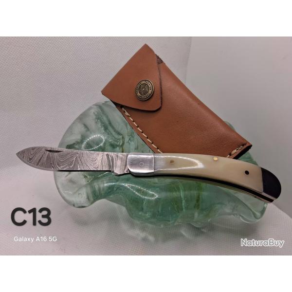 C13 - Couteau damas manche os naturel + �tui cuir
