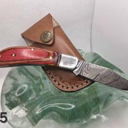 C25 - Couteau pliant damas - manche bois rouge - &eacute;tui cuir