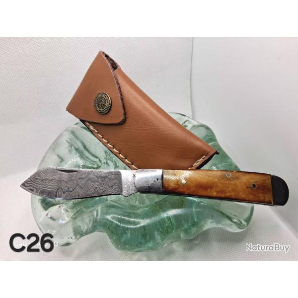 C26 - Couteau pliant damas - manche os cerf� - �tui cuir