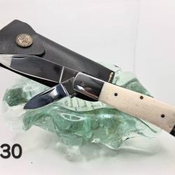 C30 - Couteau pliant double lame - finition miroir - manche os clair - &eacute;tui cuir
