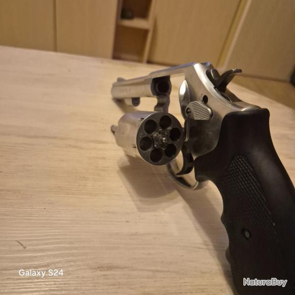 Vend revolver smith&wesson calibre 38 sp�cial 650�