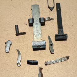 Lot pi&egrave;ces d&eacute;tach&eacute;es (766)