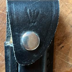 Laguiole inox et son &eacute;tui cuir