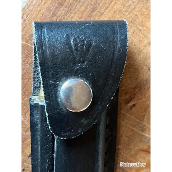 Laguiole inox et son �tui cuir